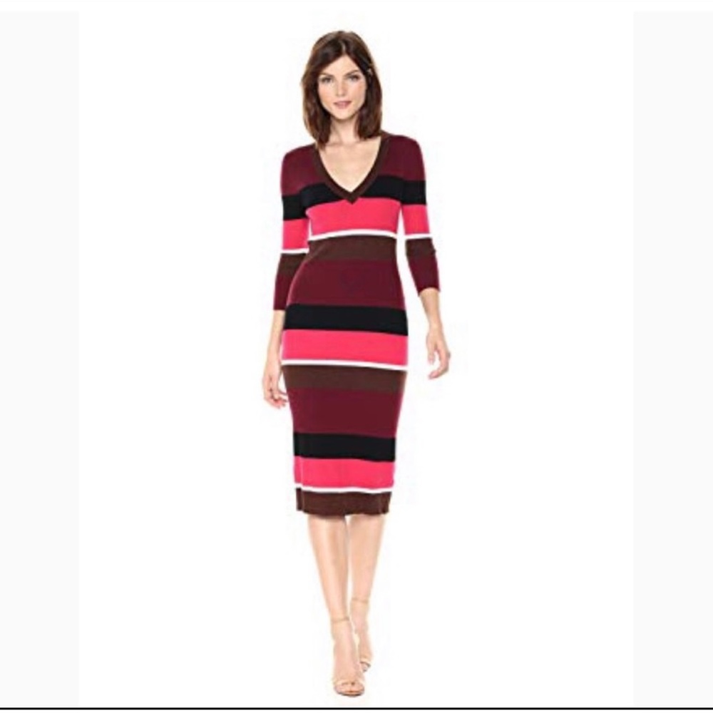 🥰 Trina Turk sweater dress Sz L 💕